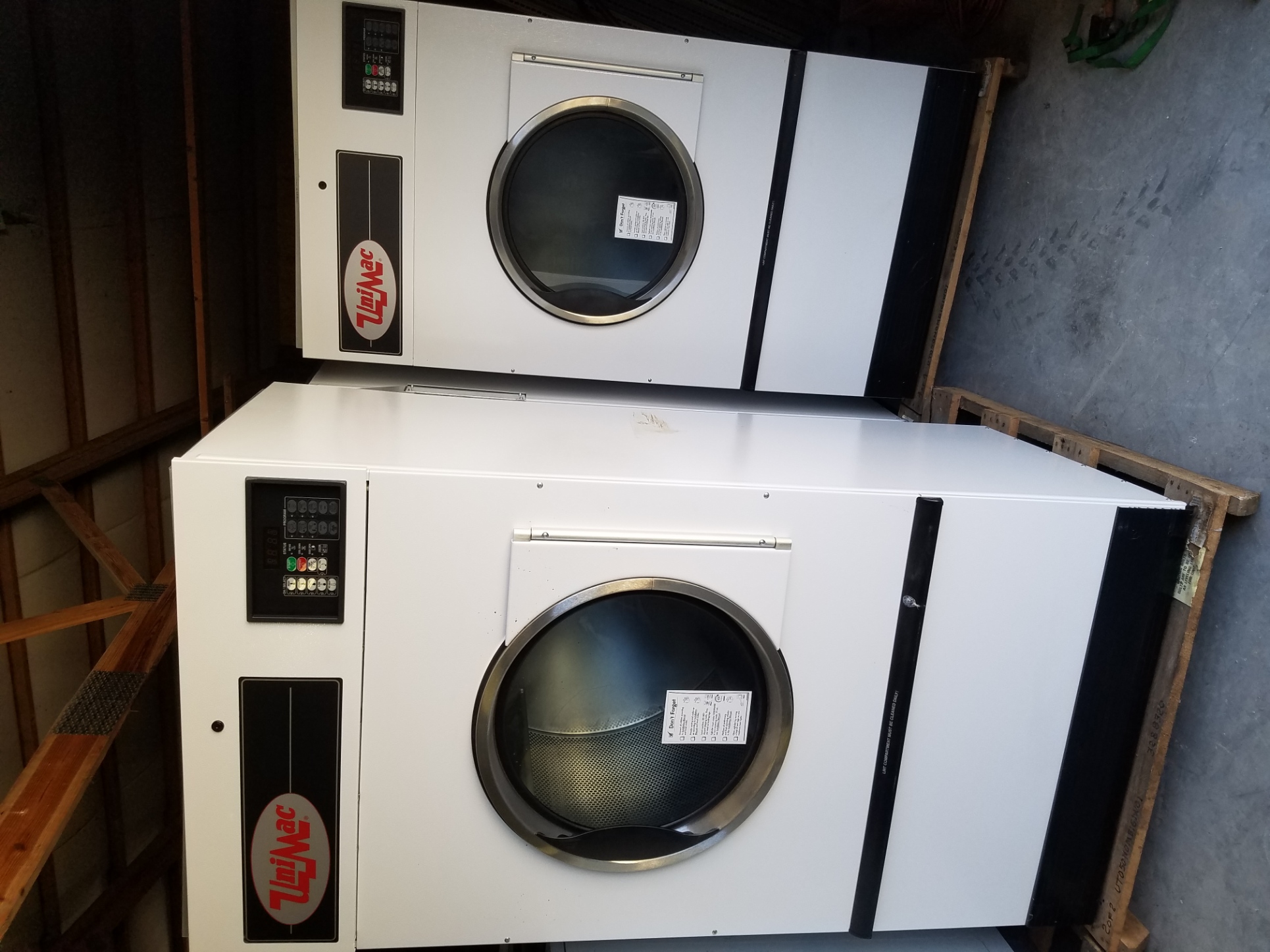 UniMac 50LB Gas Dryer